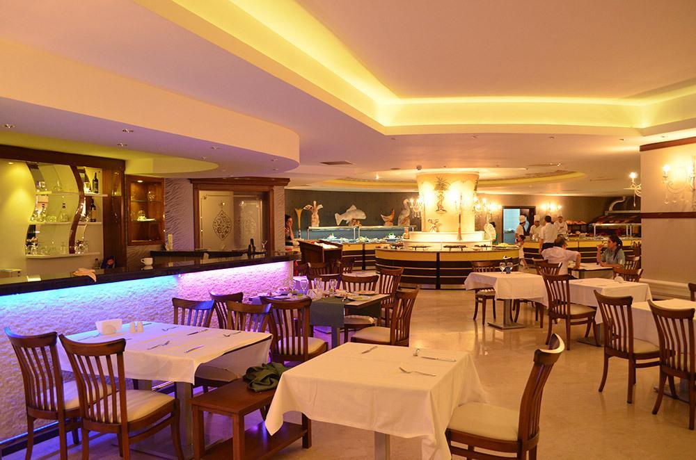 Lamos Resort Hotel & Convention Center Kumkuyu Экстерьер фото