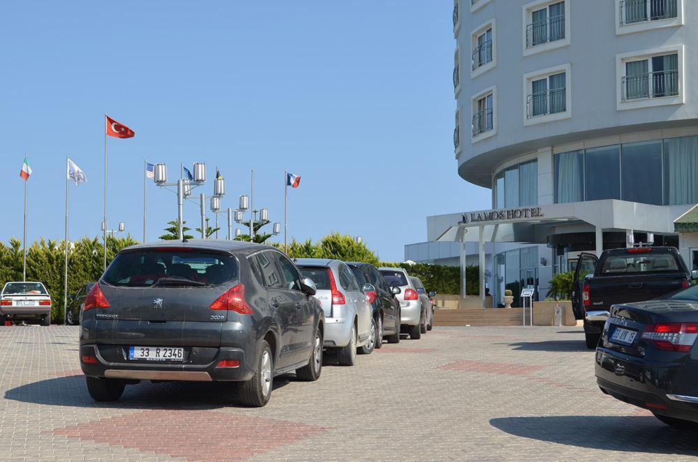 Lamos Resort Hotel & Convention Center Kumkuyu Экстерьер фото
